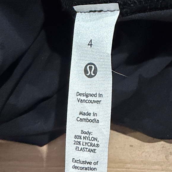 Lulu Black Camouflage Joggers Size 4 - Picture 3 of 7